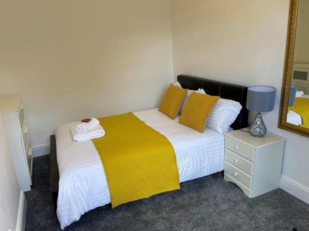 Robinhuts - 3 Bed Accommodation -Perfect For Contractors, Families & Students Kingston upon Hull Kültér fotó