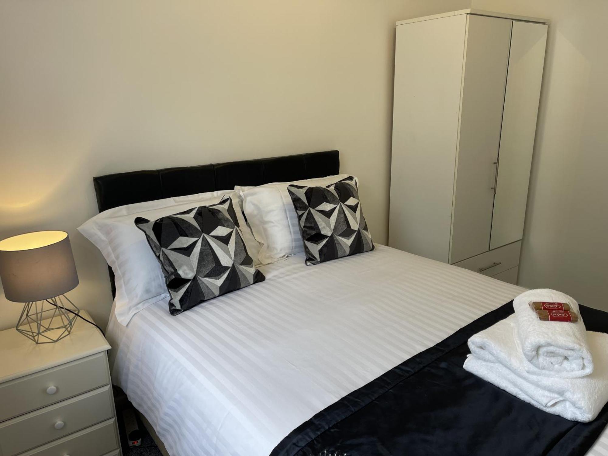 Robinhuts - 3 Bed Accommodation -Perfect For Contractors, Families & Students Kingston upon Hull Kültér fotó