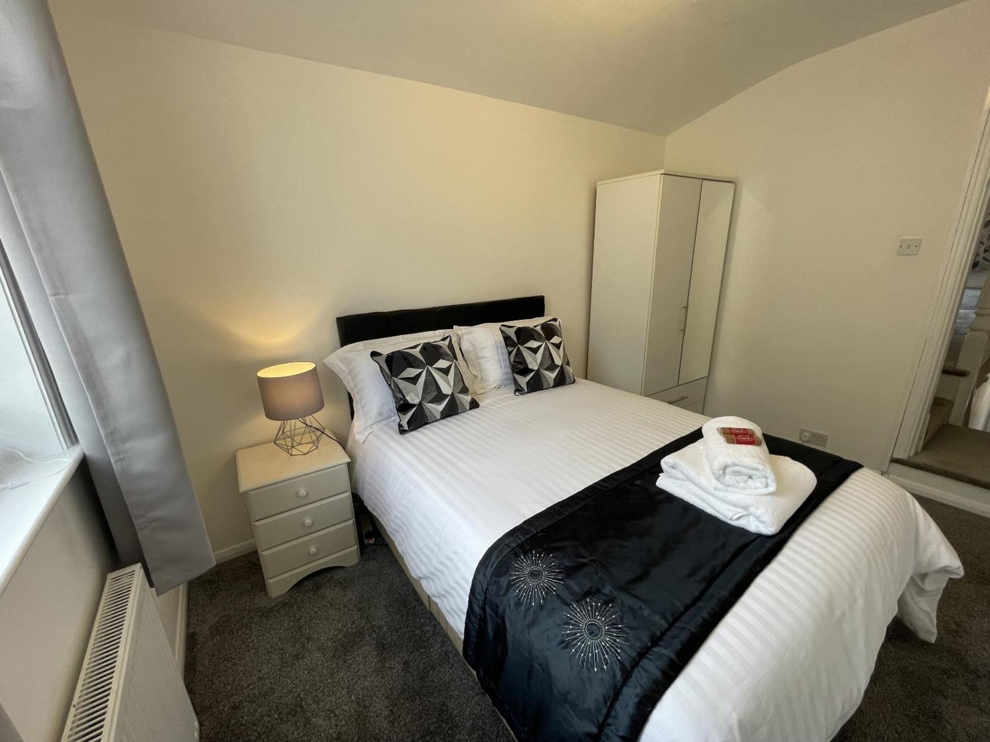 Robinhuts - 3 Bed Accommodation -Perfect For Contractors, Families & Students Kingston upon Hull Kültér fotó